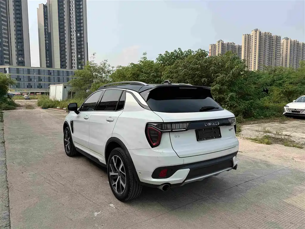 Lynk & Co 01 — миниатюра 7