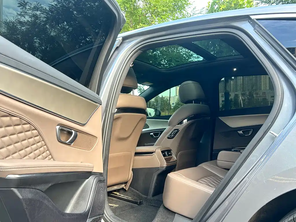 BYD Han 2023 DM-i Champion 121KM Luxury