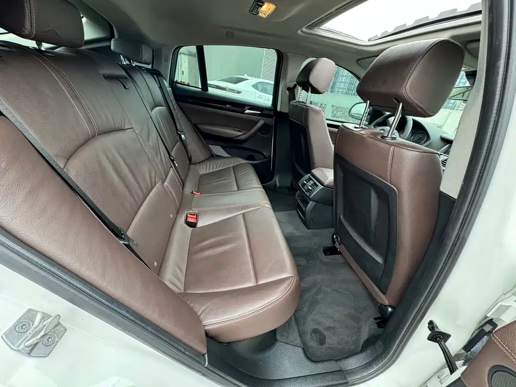 BMW X4 — миниатюра 9
