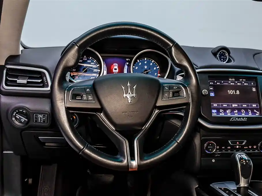 MASERATI GHIBLI