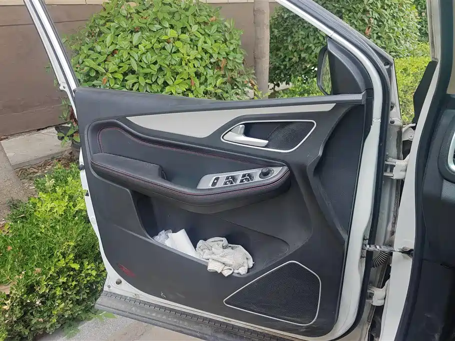 Baojun 560 2015 1.8L MT Comfort