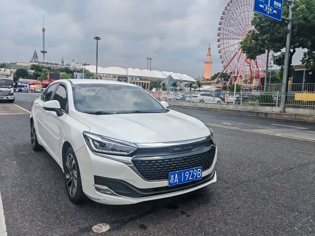 BAIC U7 — миниатюра 5