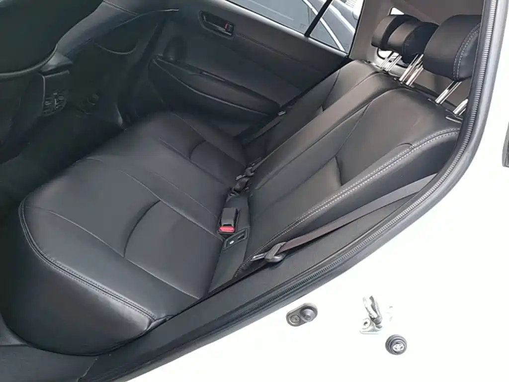 Toyota Corolla Cross — миниатюра 17