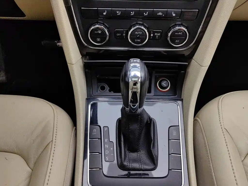 Volkswagen Passat — миниатюра 13