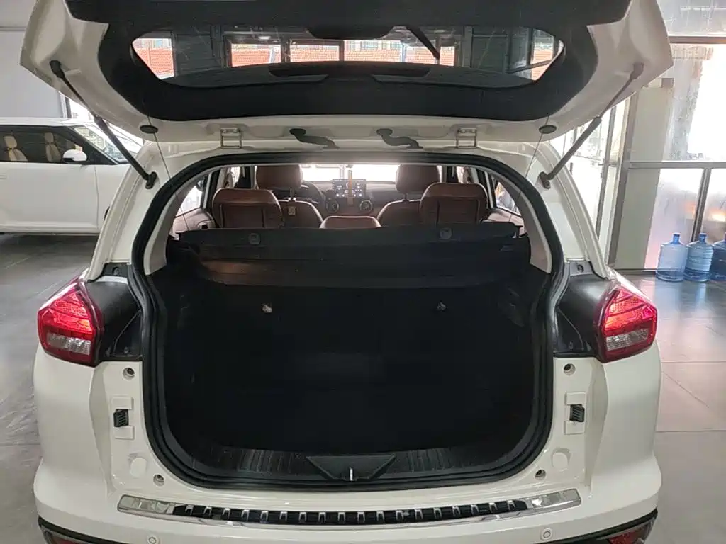 BAIC Senova X35 — миниатюра 19