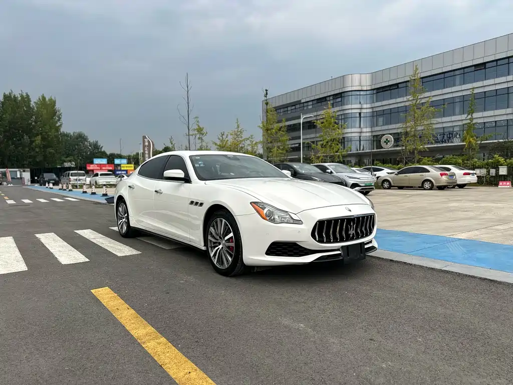 Maserati Quattroporte — миниатюра 3