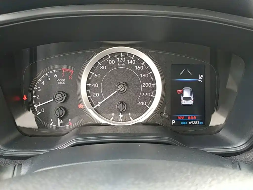 Toyota Corolla Cross — миниатюра 12