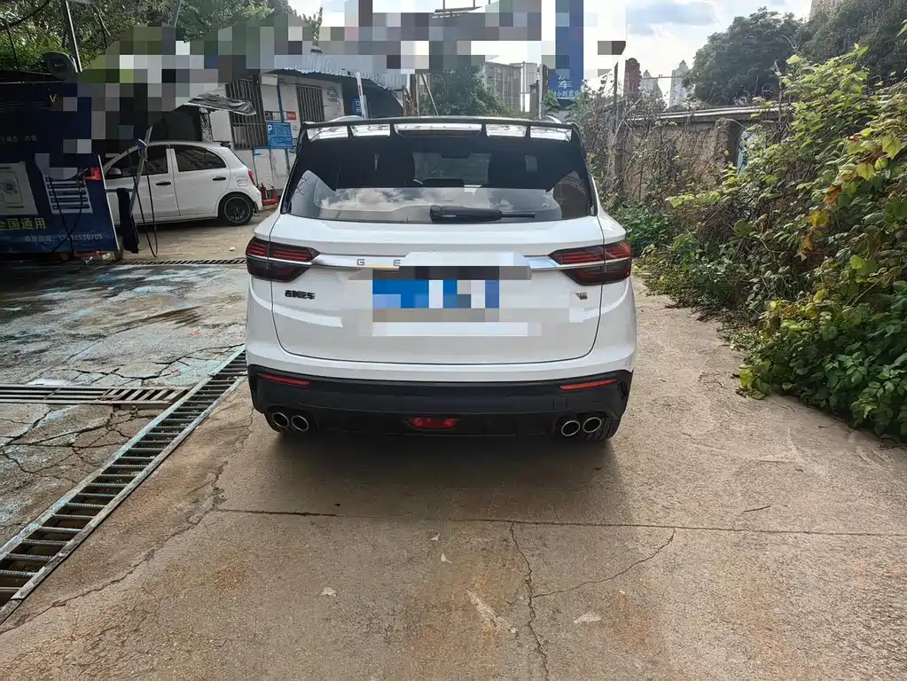 Geely Binyue — миниатюра 10