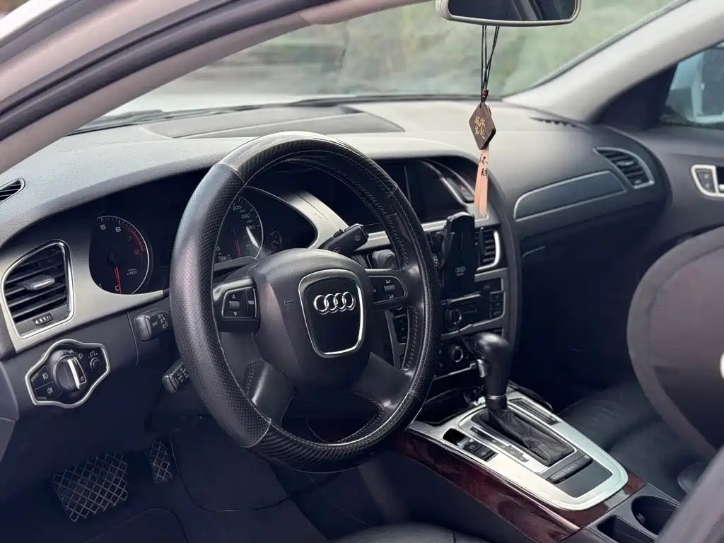 Audi A4L — миниатюра 13