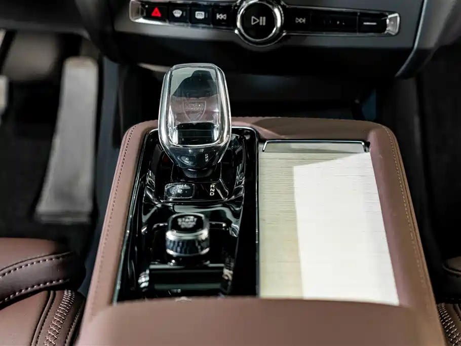 Volvo S90 — миниатюра 15