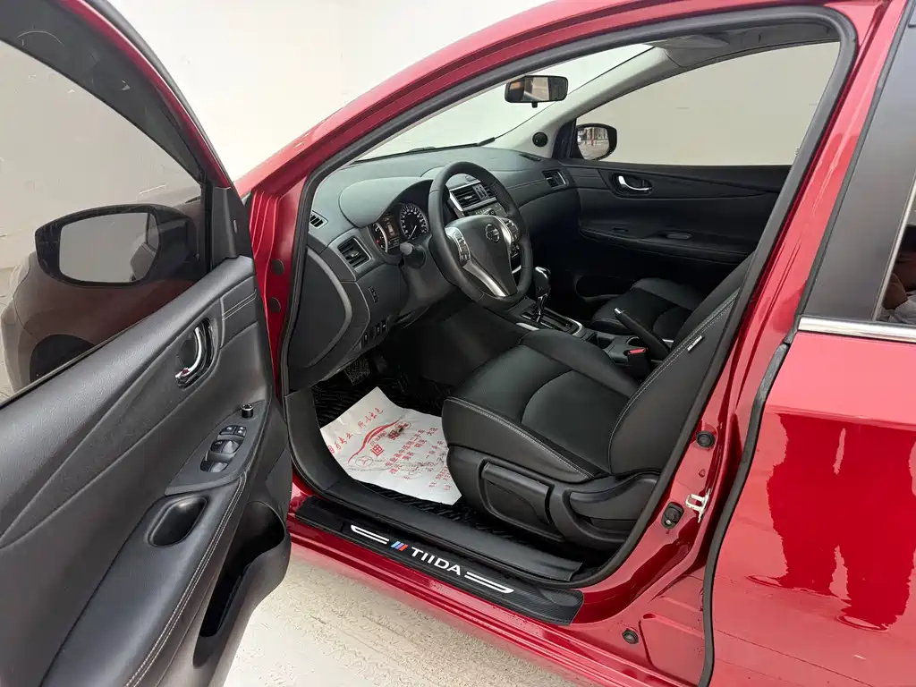 Nissan Tiida — миниатюра 17