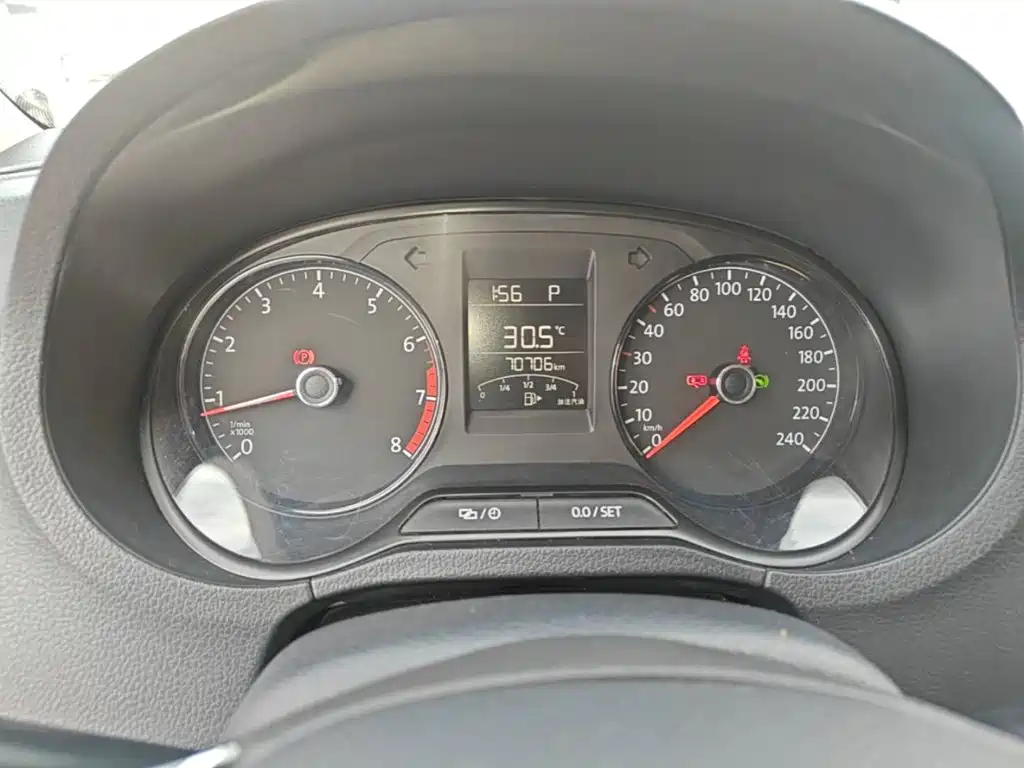 Volkswagen Polo — миниатюра 12