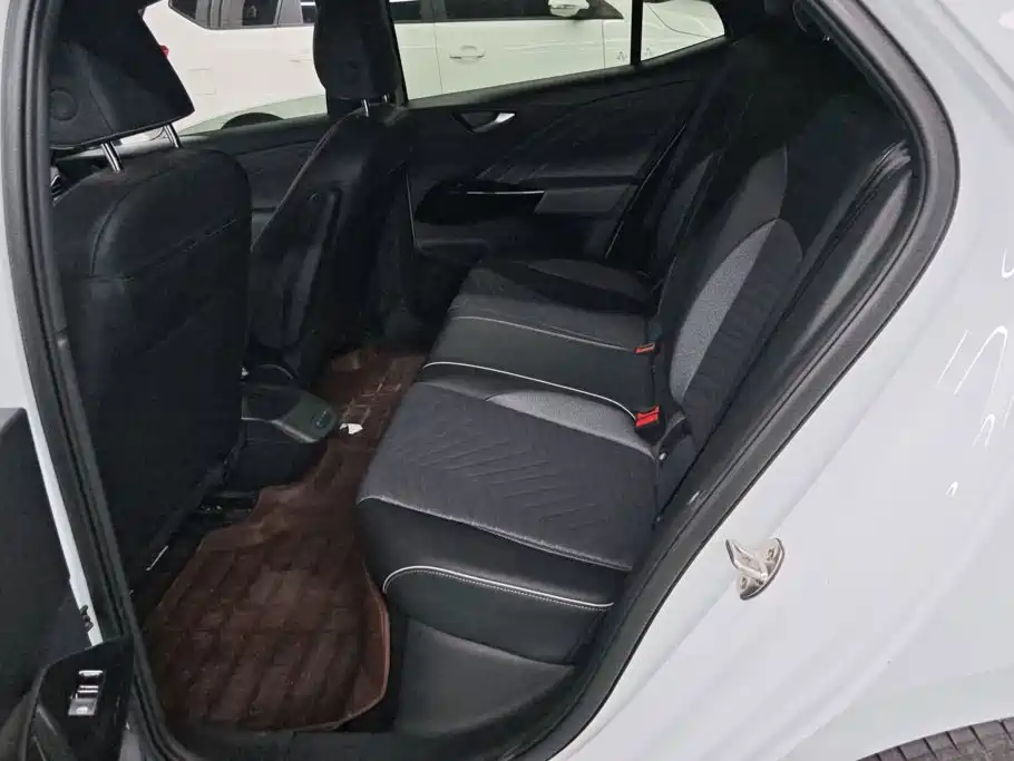 Volkswagen ID.3 — миниатюра 11