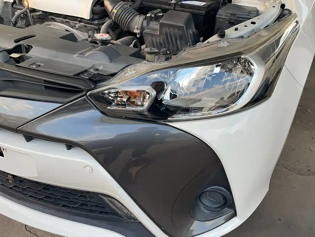Toyota Yaris L — миниатюра 25