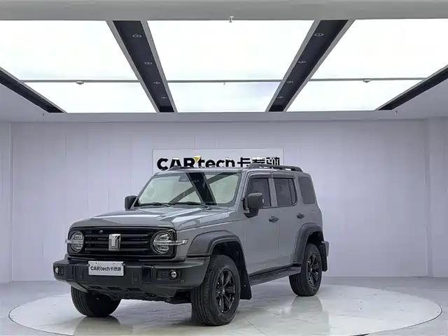 2022 TANK 300