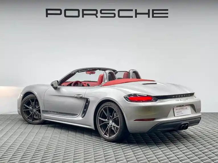 Porsche 718 2022 Boxster T 2.0T