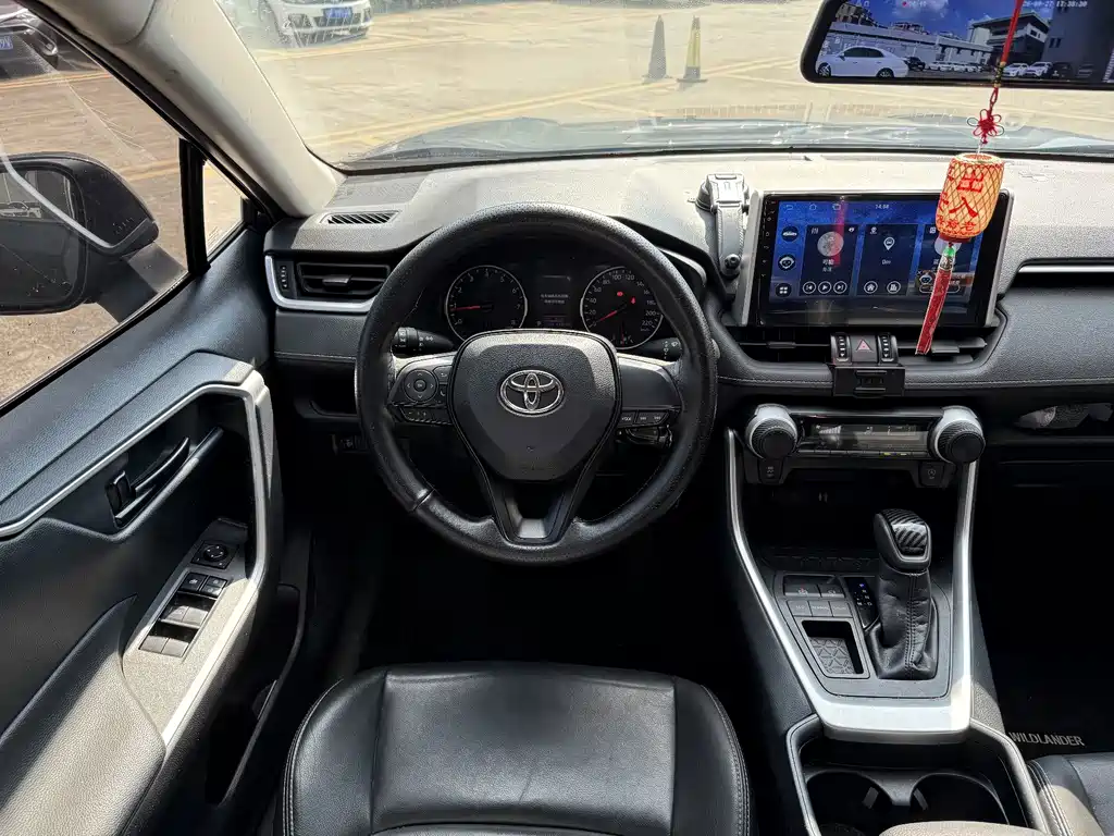 Toyota Wildlander — миниатюра 10