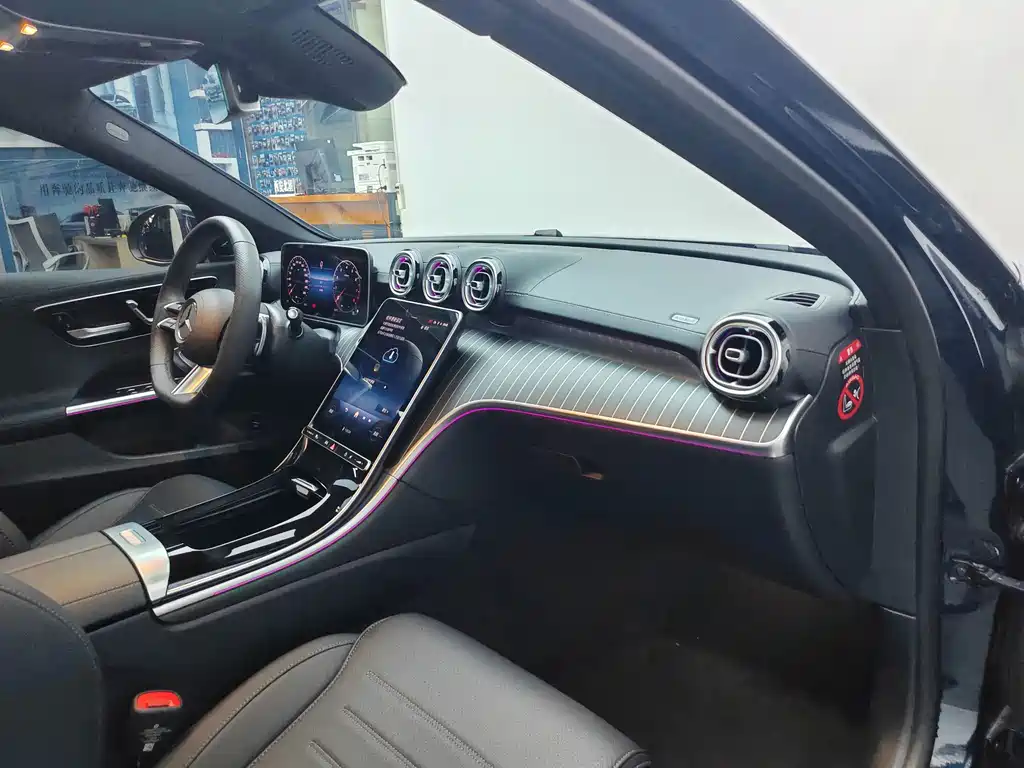 Mercedes-Benz C-Class — миниатюра 14