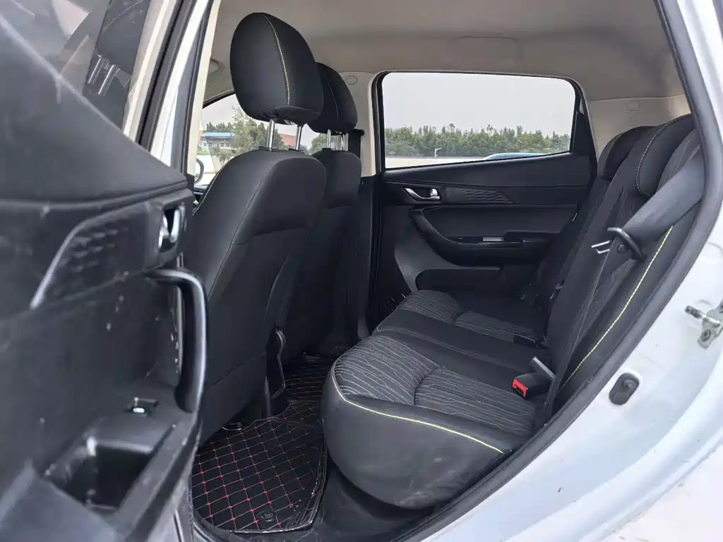 Changan Benben E-Star — миниатюра 5