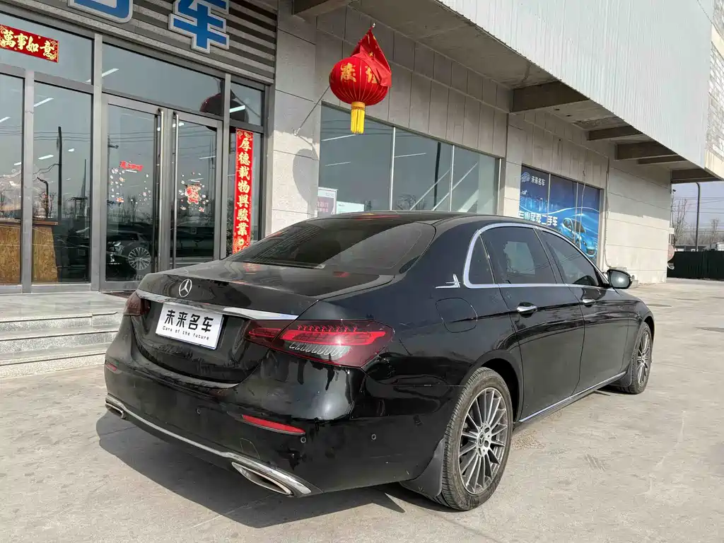MERCEDES-BENZ E CLASS