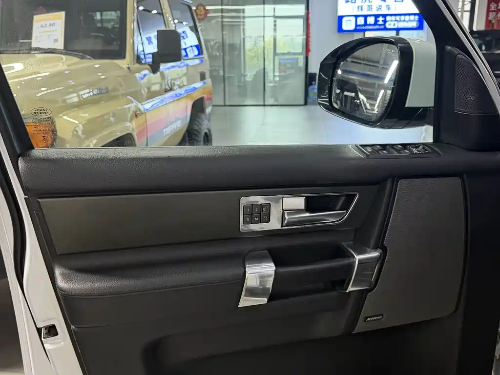 Land Rover Discovery — миниатюра 14