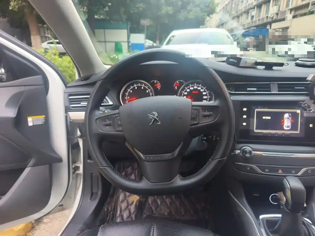 Peugeot 408 — миниатюра 6