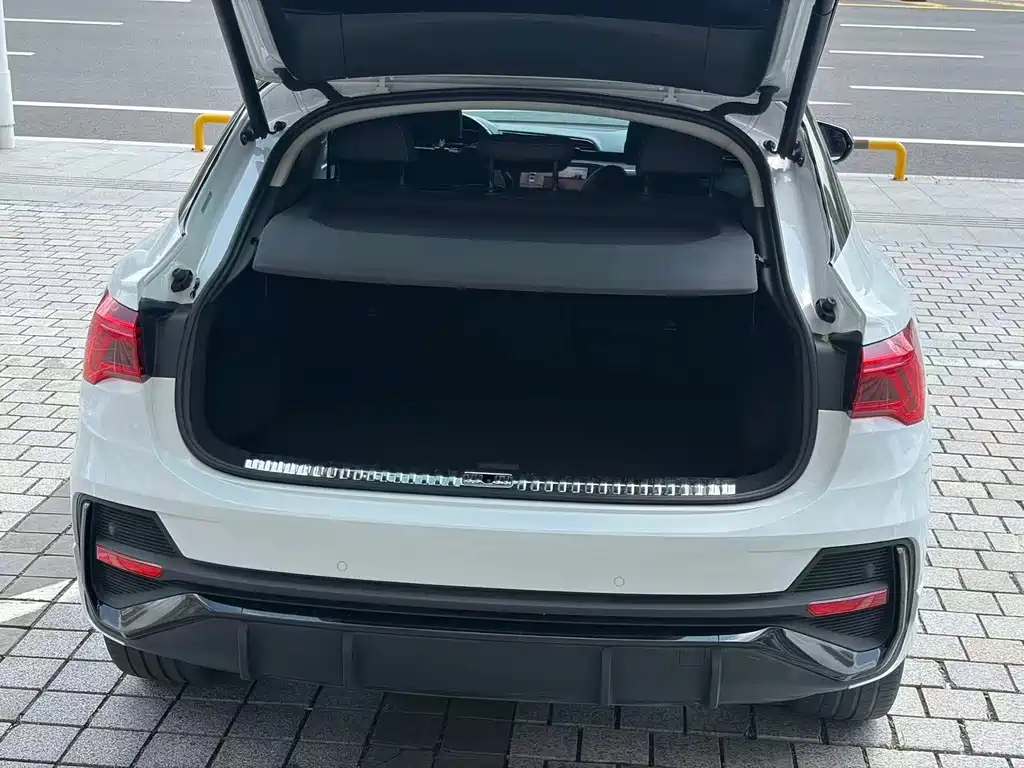 Audi Q3 Sportback — миниатюра 5
