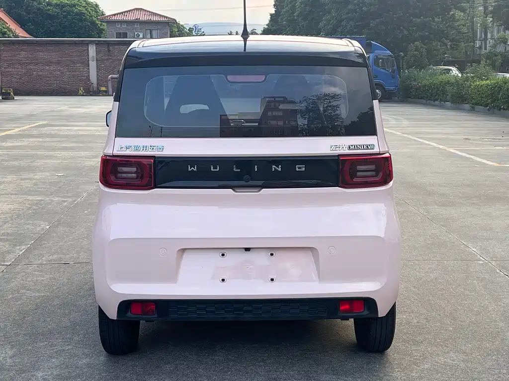 Wuling MINIEV — миниатюра 5