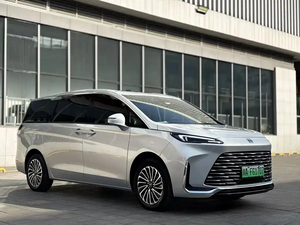 BUICK GL8 NEW ENERGY