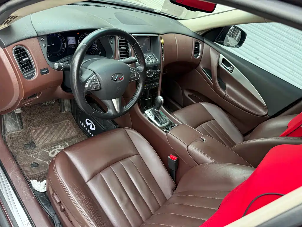 Infiniti QX50 2015 2.5L Enjoy