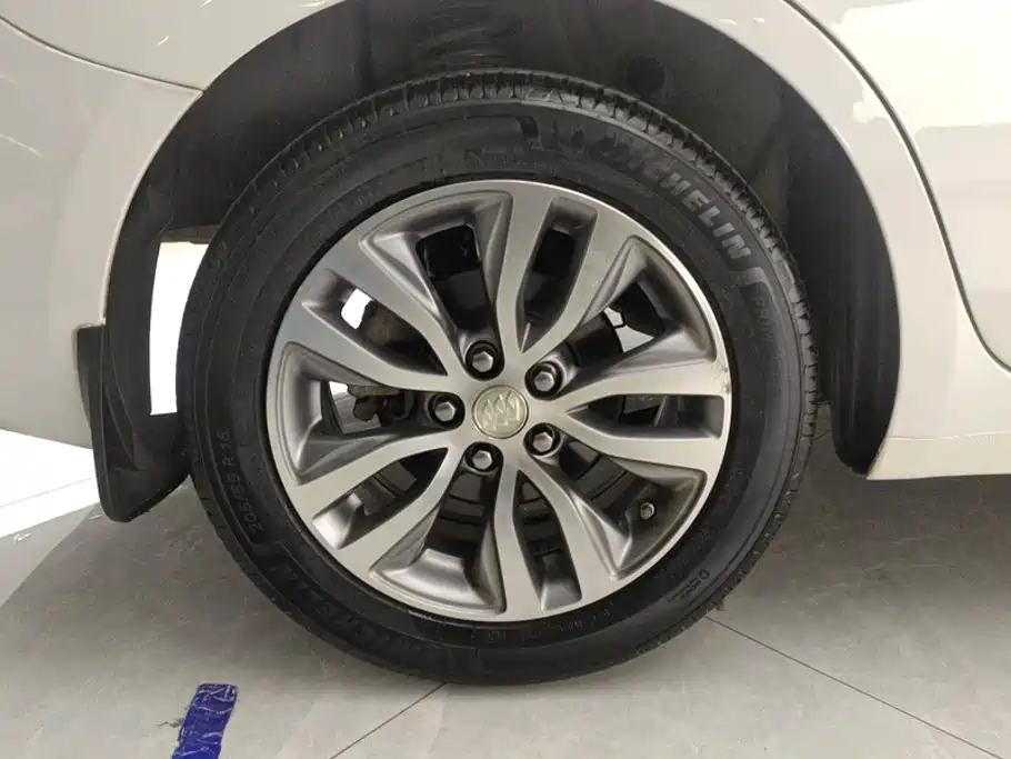 Buick Excelle — миниатюра 6