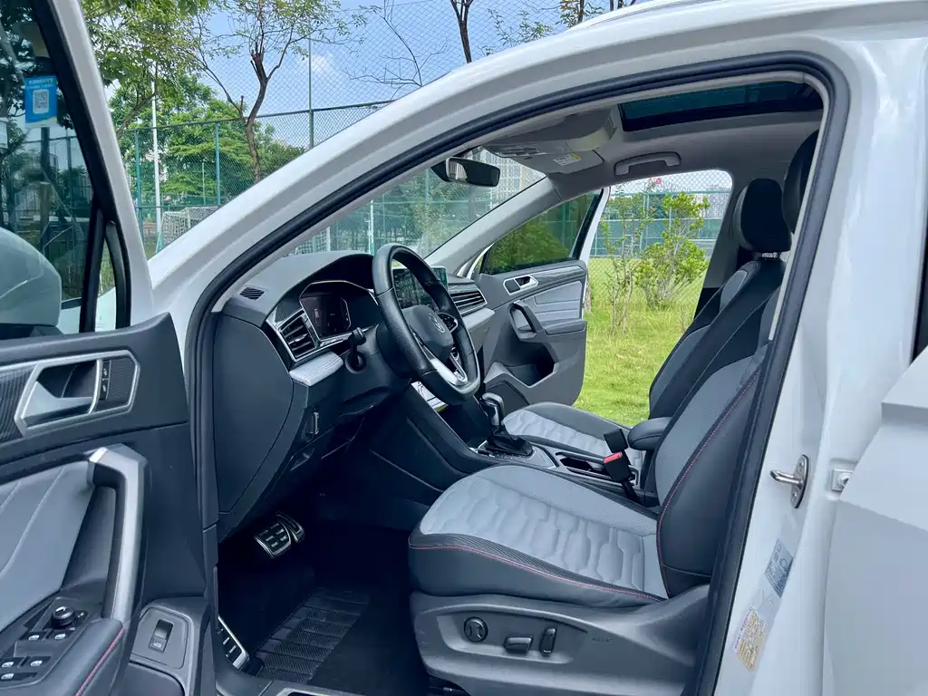 Volkswagen Tiguan X — миниатюра 8