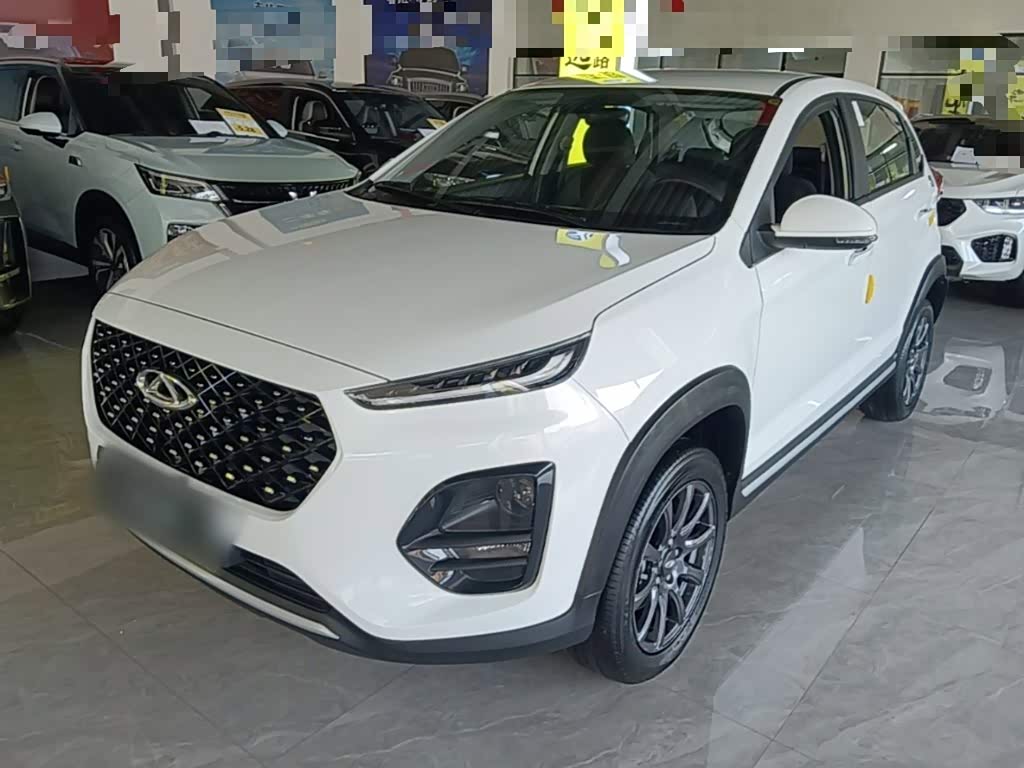 CHERY Tiggo 3x 1.5 л 2024 г. Белый, пробег 8900 км