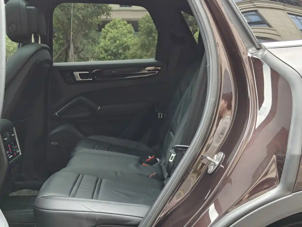 PORSCHE CAYENNE NEW ENERGY