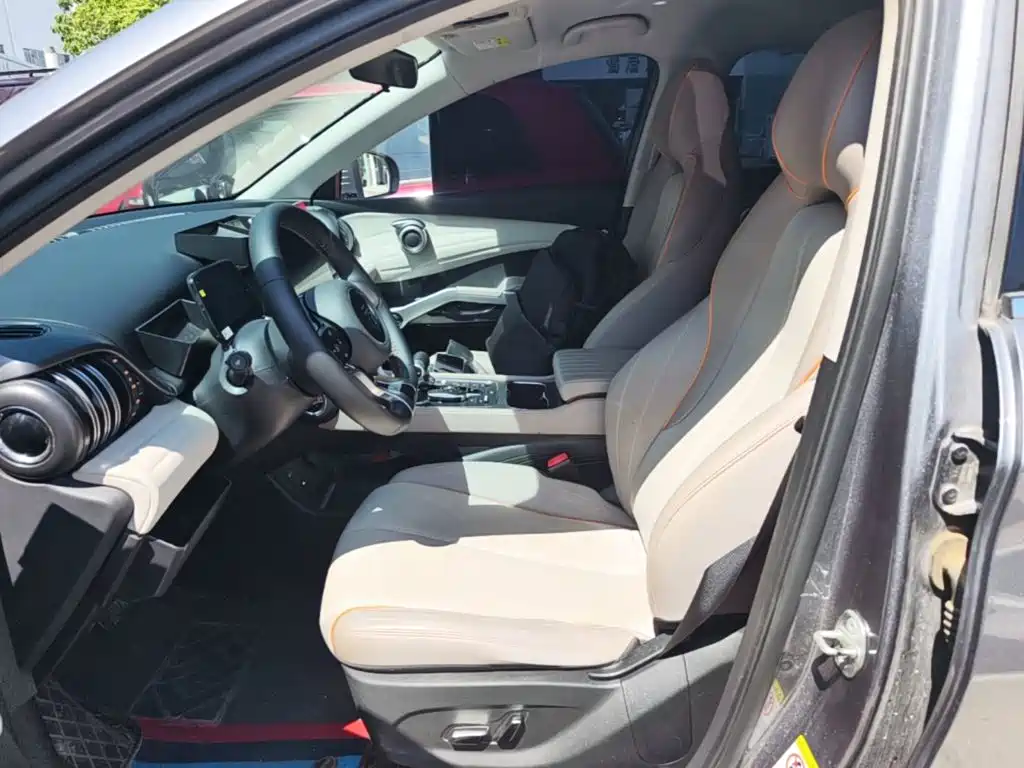 BYD Yuan Plus — миниатюра 15