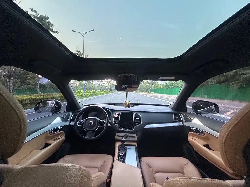 Volvo XC90 — миниатюра 13
