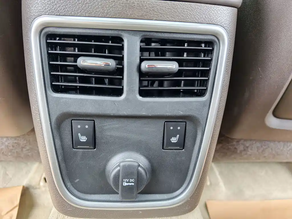 Chrysler 300C — миниатюра 22