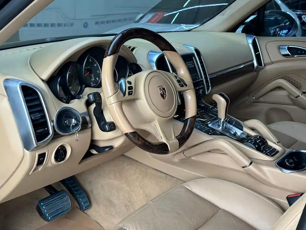 Porsche Cayenne 2011 Cayenne S 4.8L