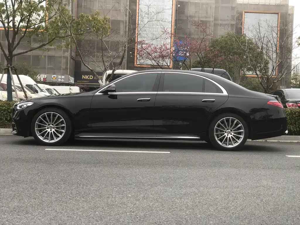 MERCEDES-BENZ S CLASS