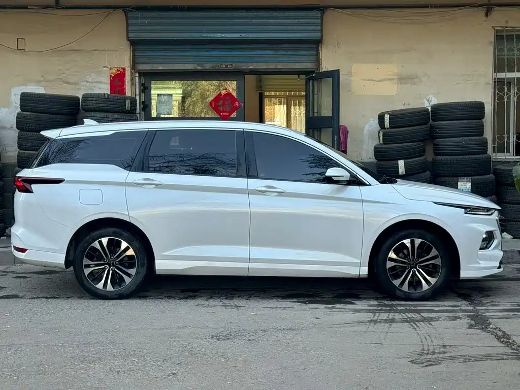 Wuling Victory — миниатюра 5