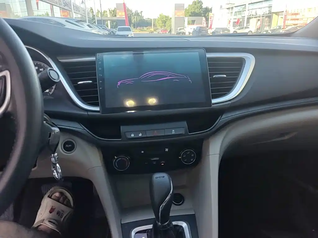 Buick Excelle — миниатюра 13
