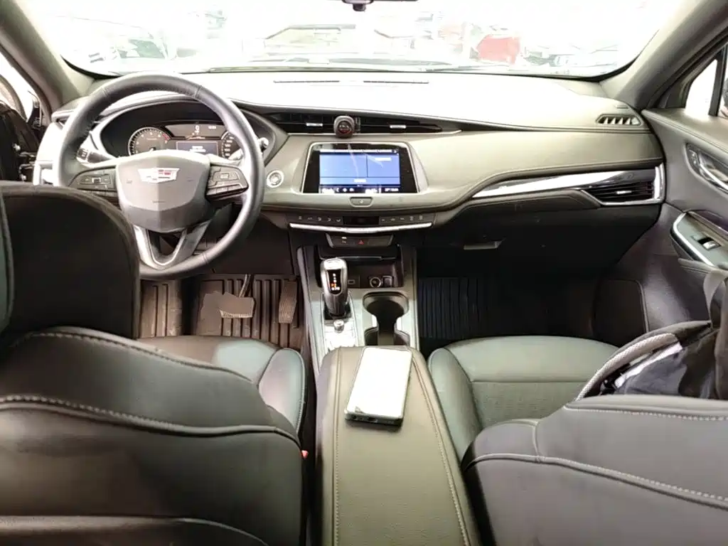 Cadillac XT4 — миниатюра 10