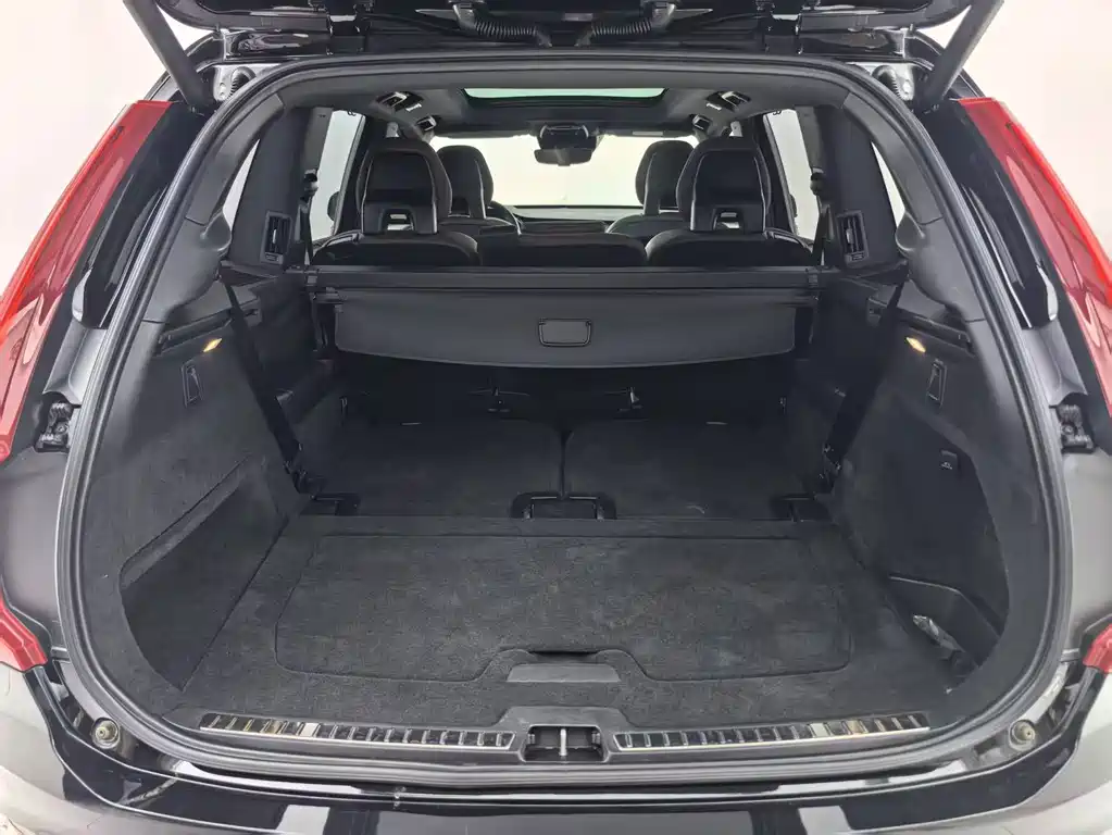 Volvo XC90 — миниатюра 29