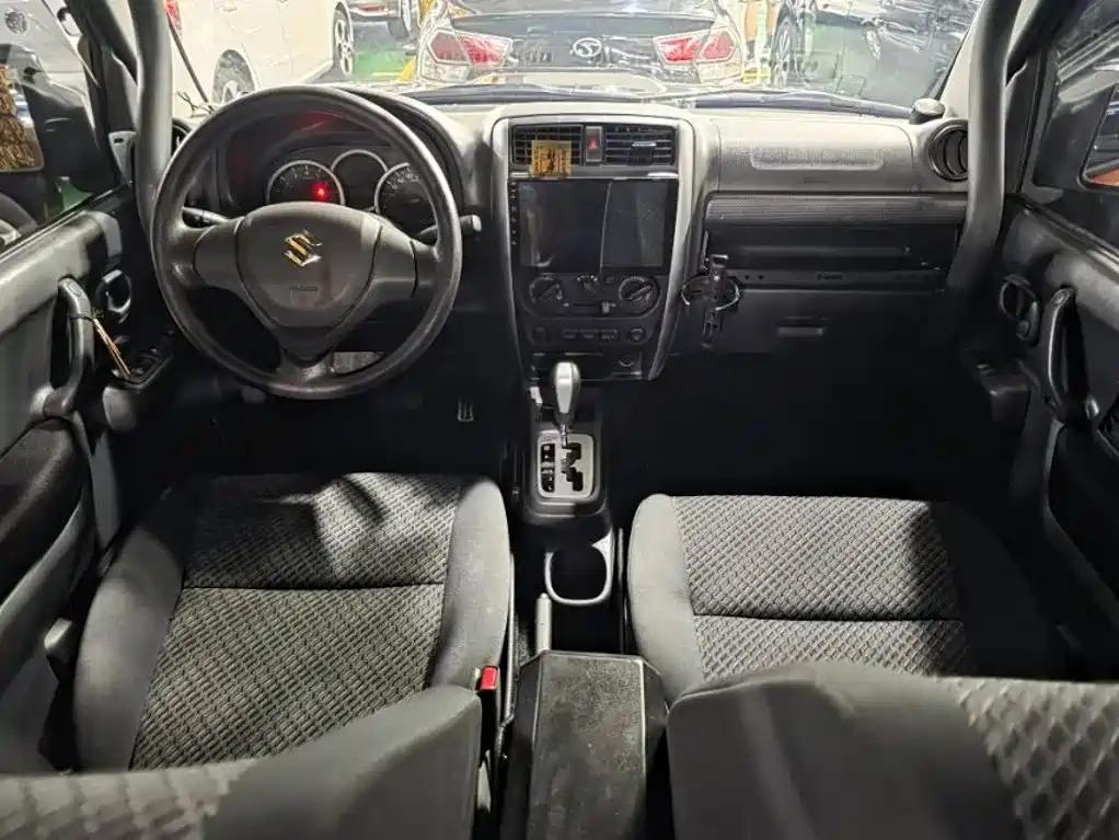 Suzuki Jimny — миниатюра 5
