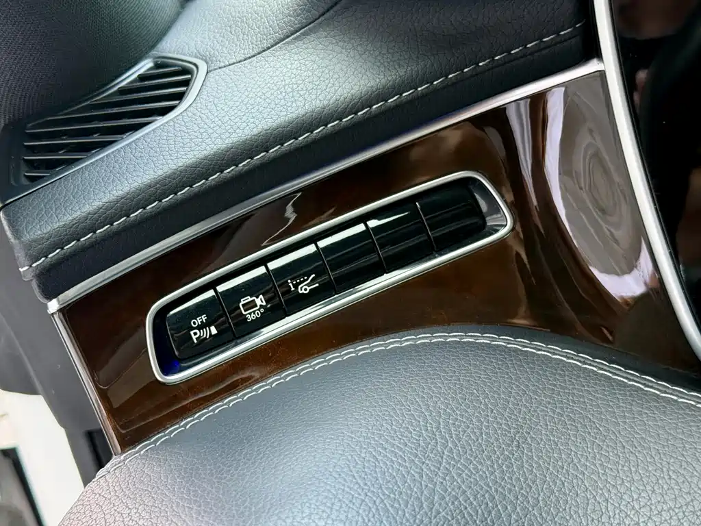 Mercedes-Benz S-Class — миниатюра 22