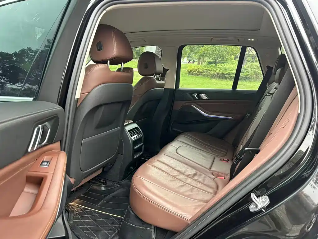 BMW X5 (Import) — миниатюра 3