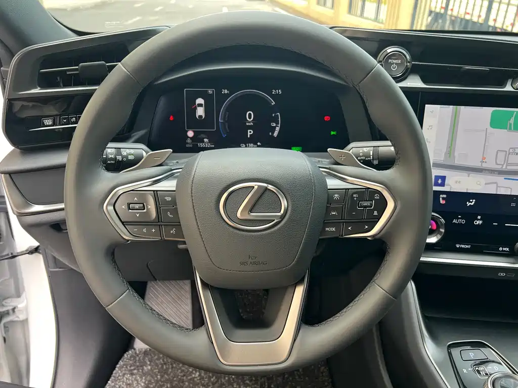 Lexus RZ — миниатюра 11