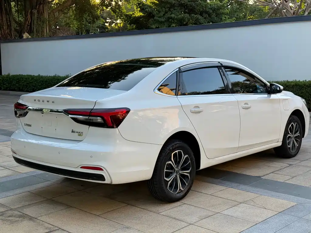 Roewe i6 MAX New Energy — миниатюра 6