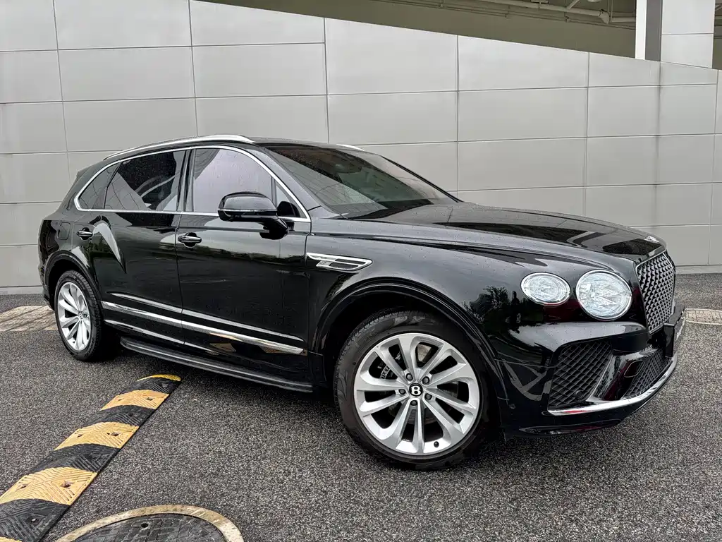 Bentley Bentayga — миниатюра 13