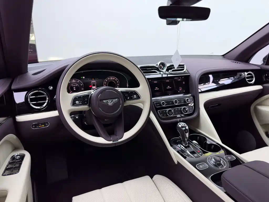 Bentley Bentayga — фотографии объявления, Фото 19